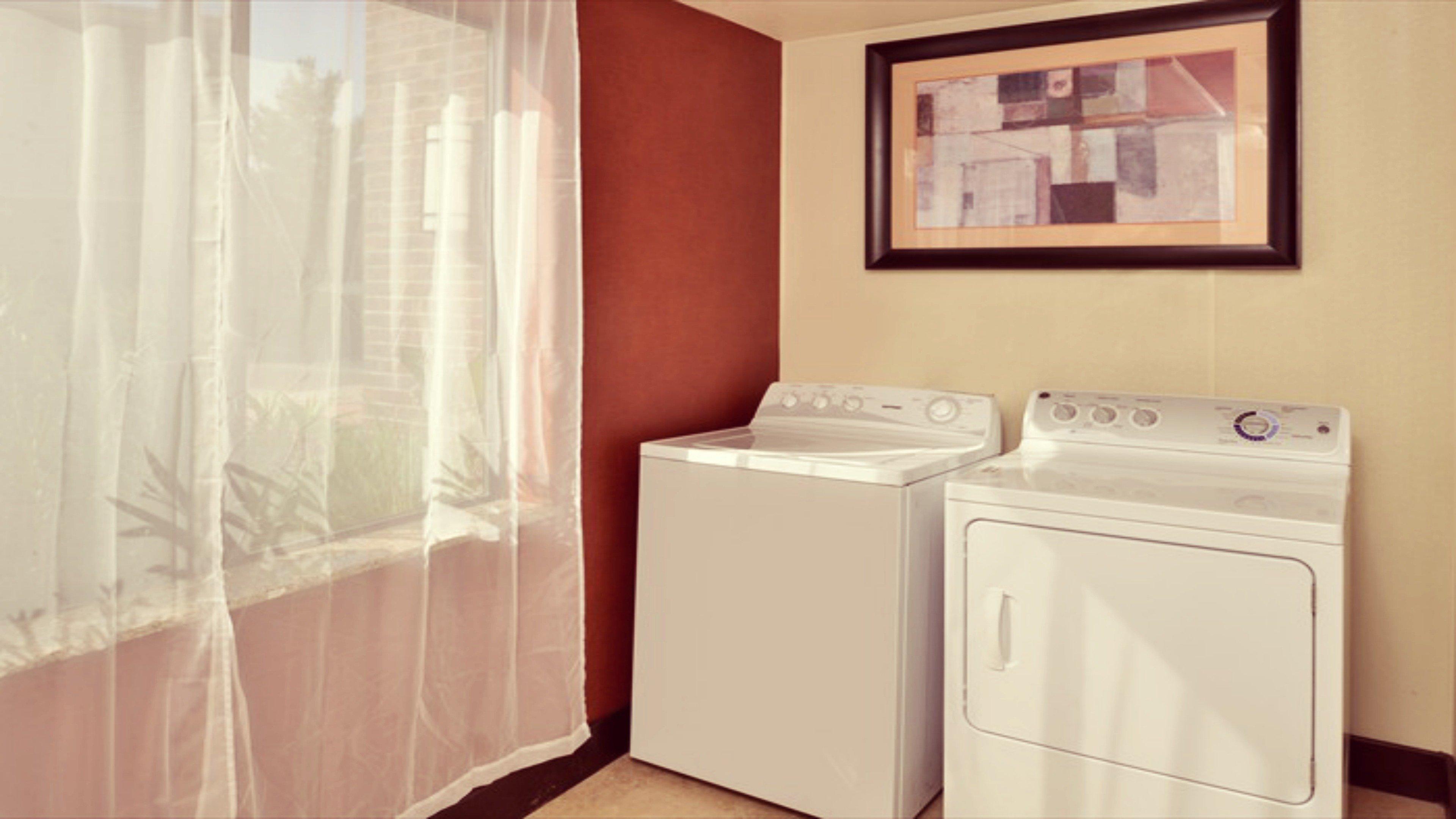 Express & Lincoln-roseville Area, An Ihg 3*