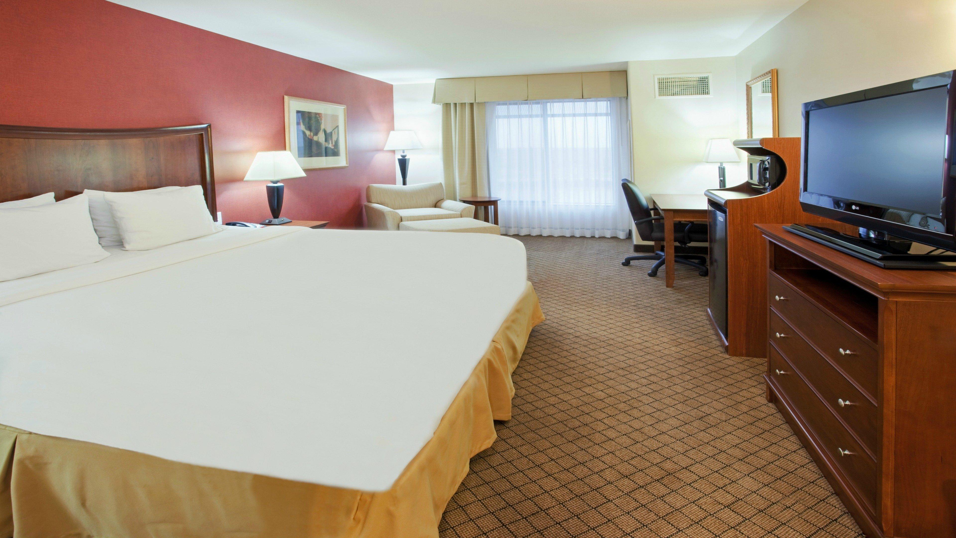 Express & Lincoln-roseville Area, An Ihg 3*