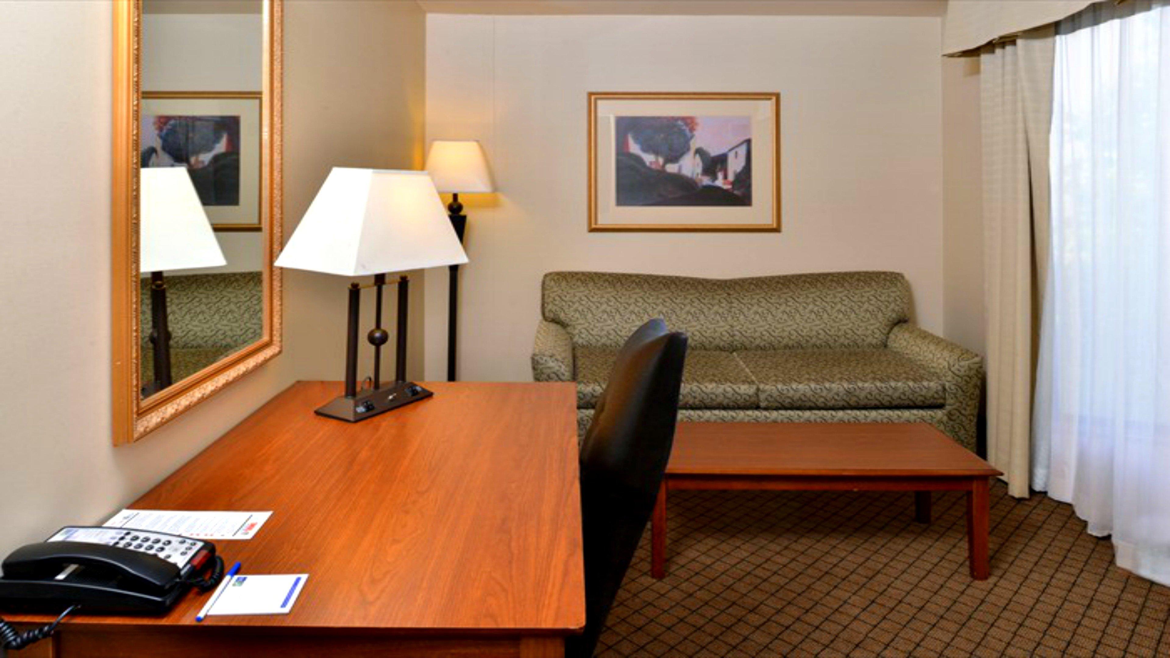 Express & Lincoln-roseville Area, An Ihg 3*