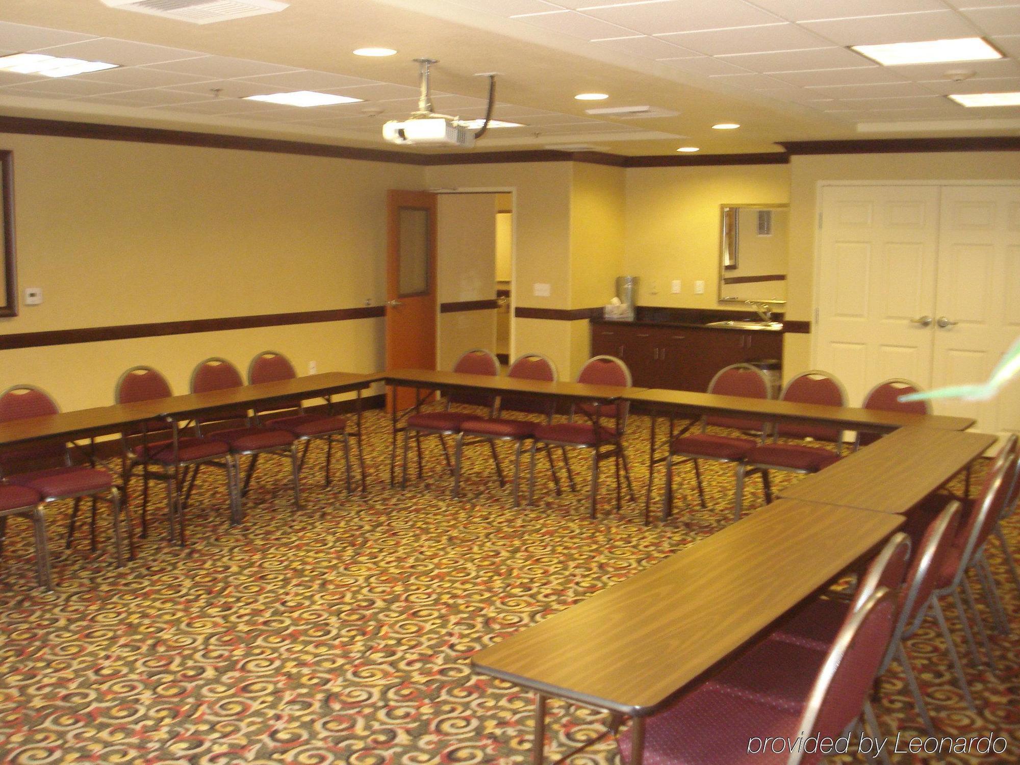Express & Lincoln-roseville Area, An Ihg Lincoln
