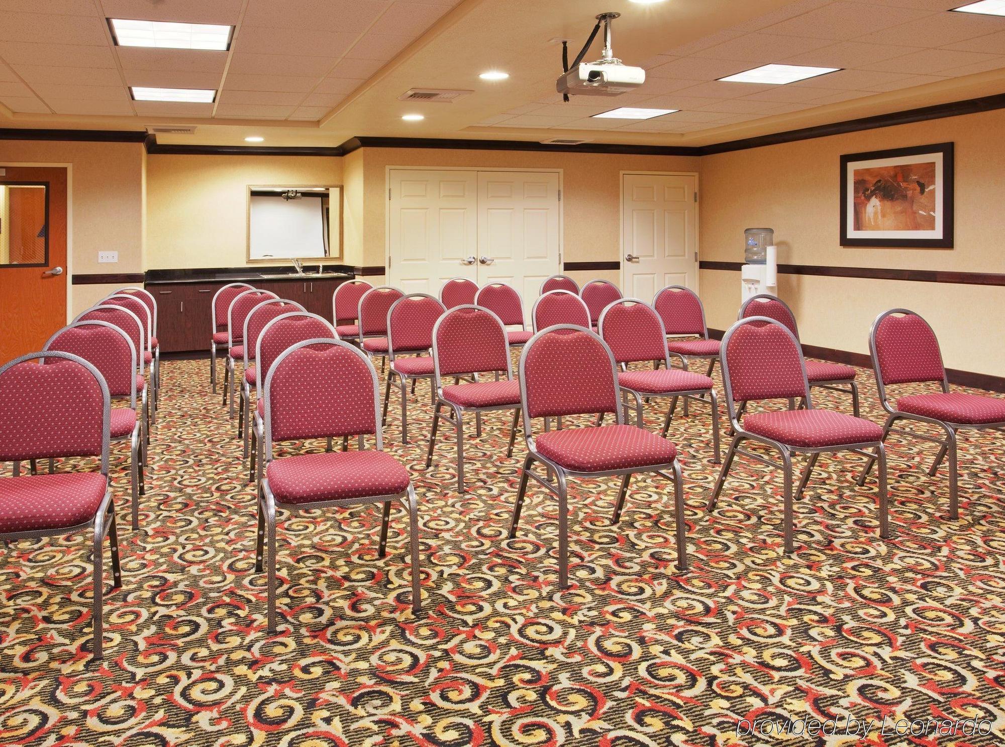 Express & Lincoln-roseville Area, An Ihg