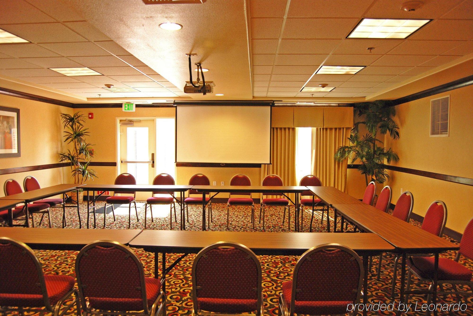 Express & Lincoln-roseville Area, An Ihg Hotel Lincoln