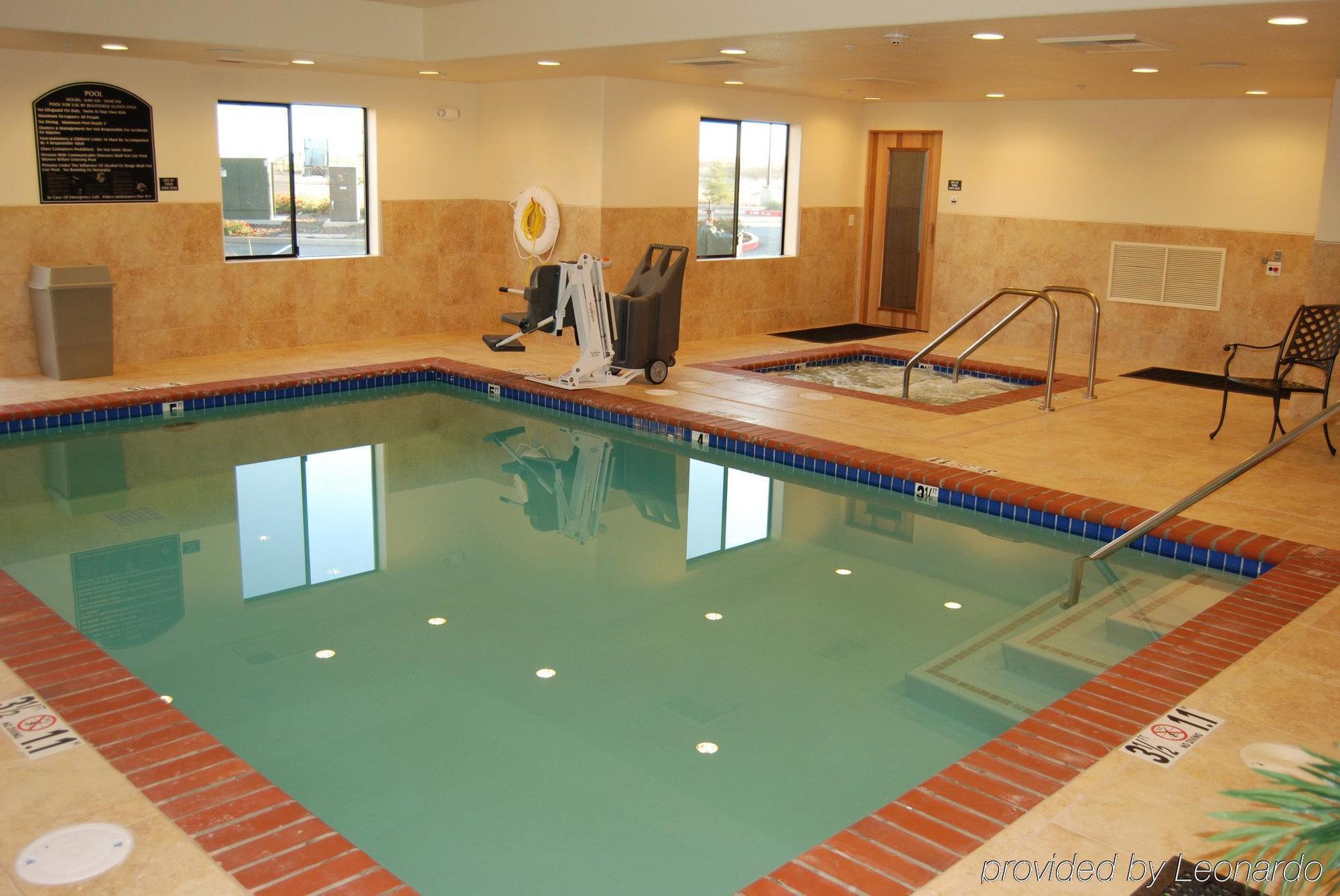 Hotel Express & Lincoln-roseville Area, An Ihg 3*