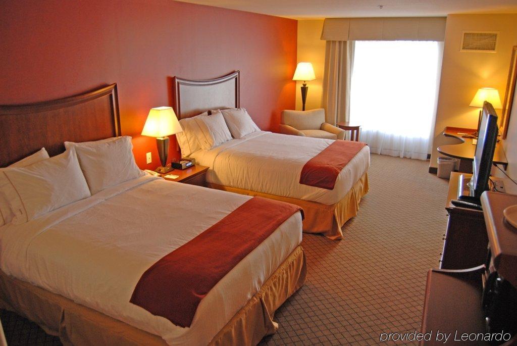 Express & Lincoln-roseville Area, An Ihg Lincoln