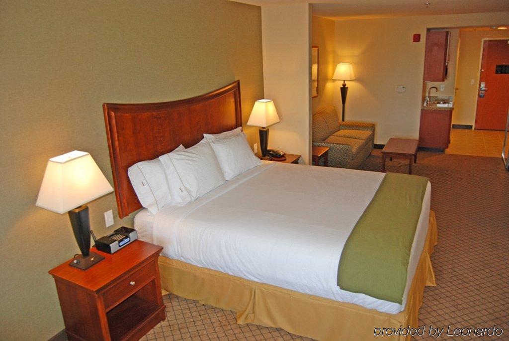 Hotel Express & Lincoln-roseville Area, An Ihg Lincoln