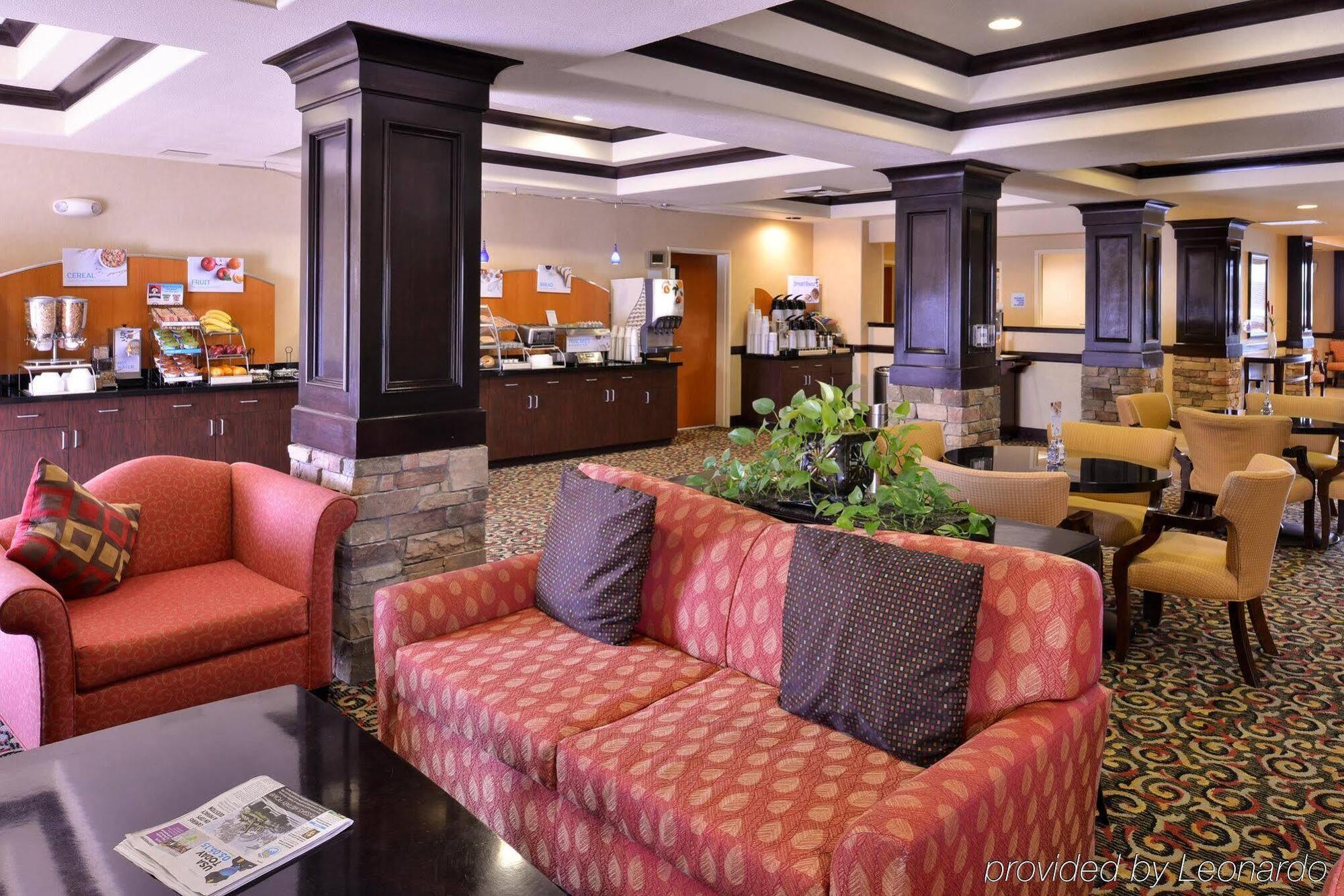 Express & Lincoln-roseville Area, An Ihg