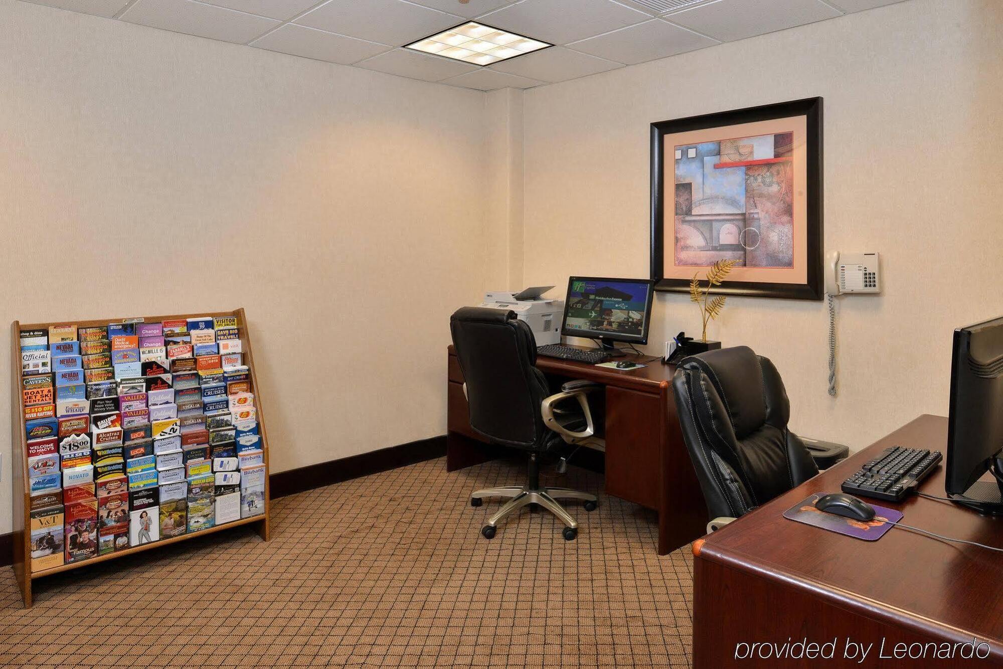 Express & Lincoln-roseville Area, An Ihg 3* Lincoln
