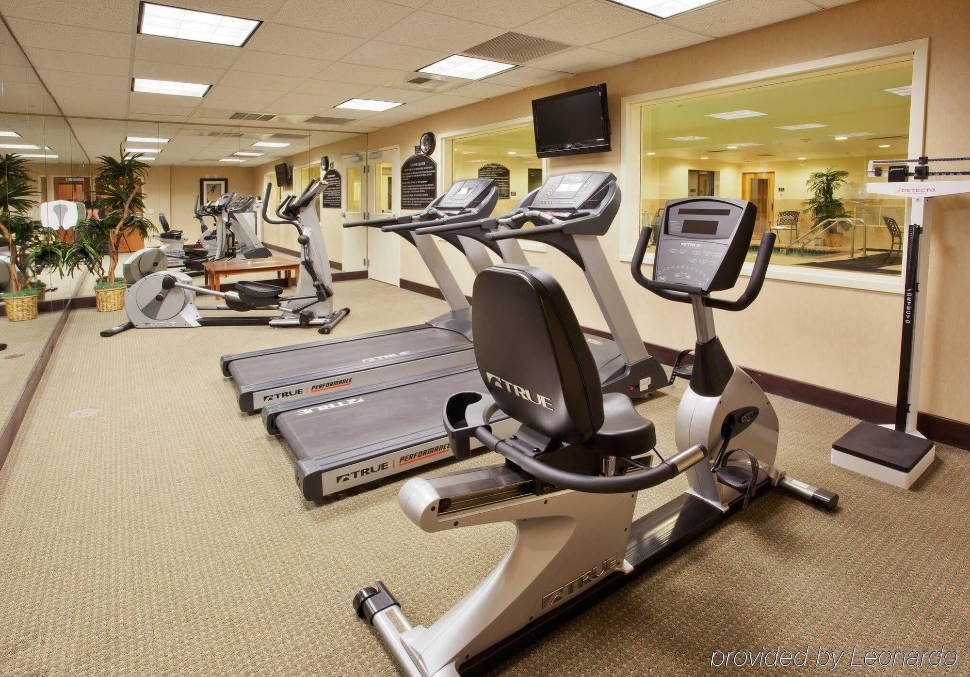 Hotel Express & Lincoln-roseville Area, An Ihg 3*